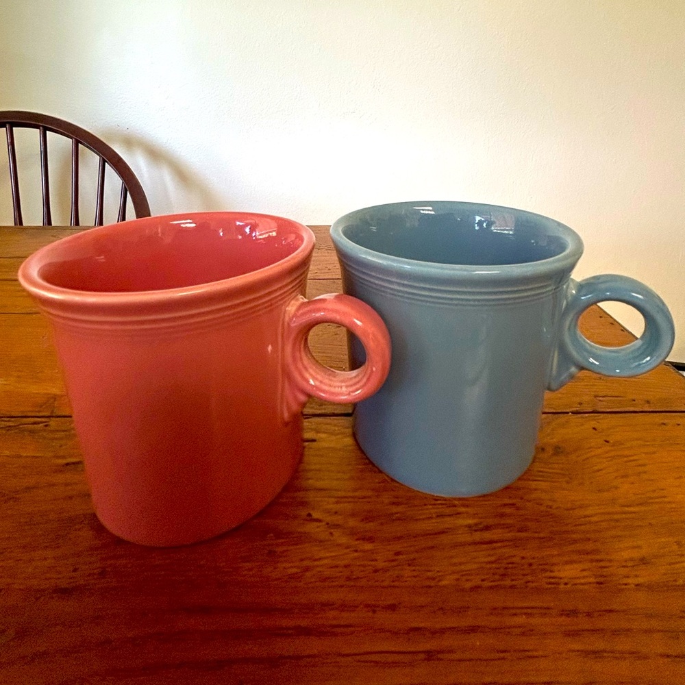 Fiestaware Periwinkle Coffee Mug Pair (2), Ring Handle
3.5"